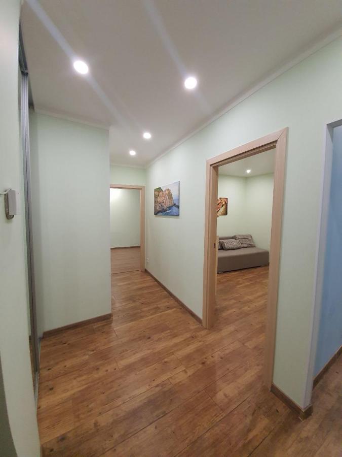 Avalon На Чорновола Apartment Lviv Bagian luar foto